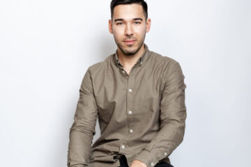 Das Bild zeigt Jan Grabow, Gründer und Geschäftsführer von NOMOO.