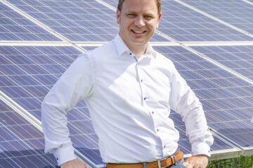 Das Bild zeigt den Geschäftsführer von FENECON, Franz-Josef-Feilmeier